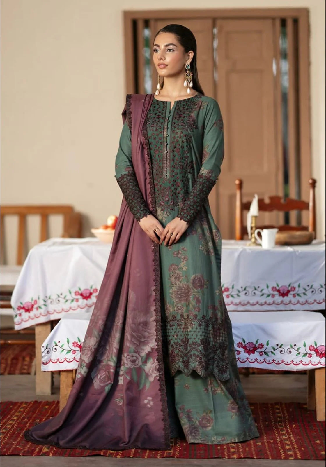 LUXURY LAWN 3PCS STITCHED | LL-1720-US