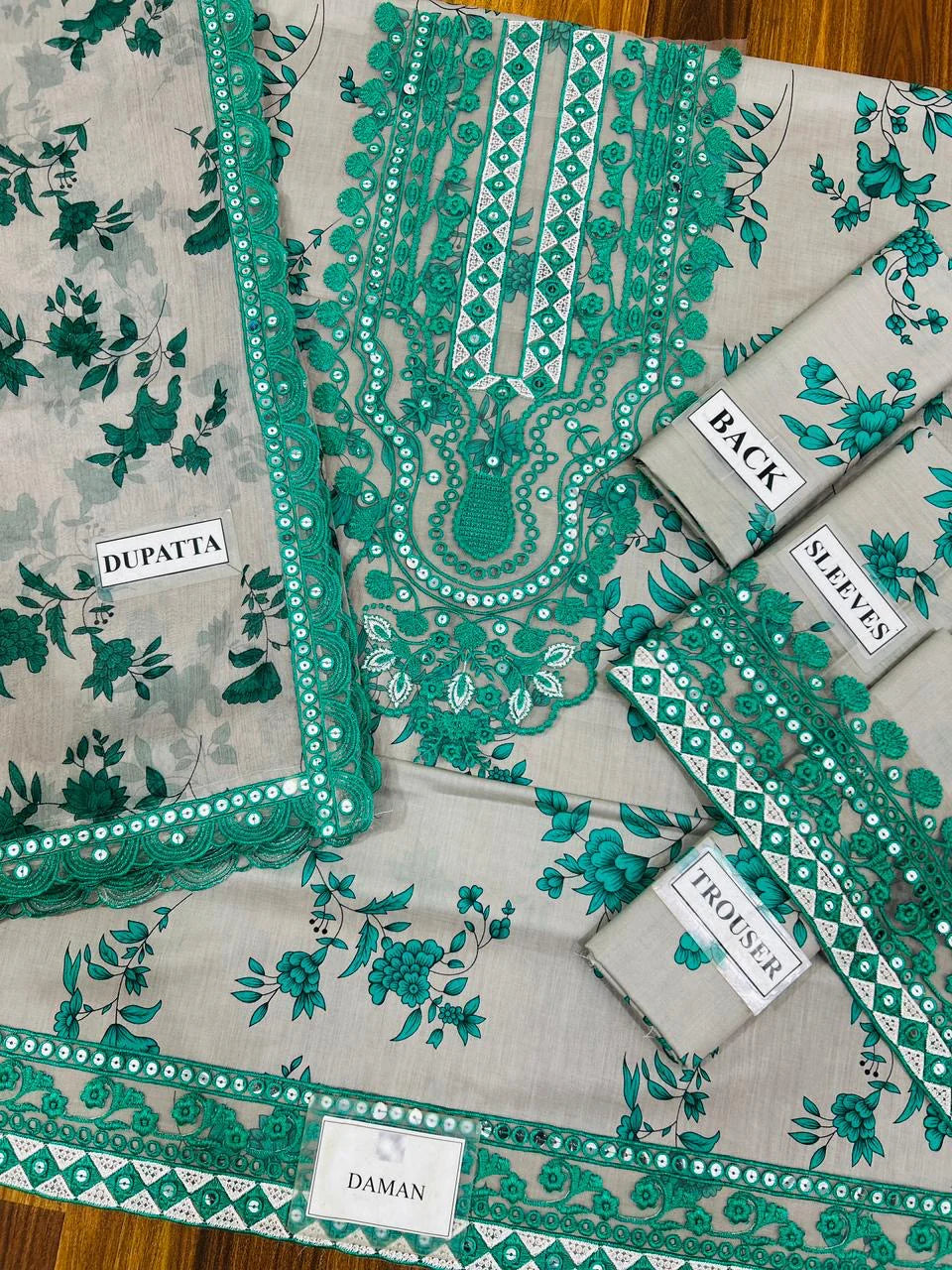 LUXURY LAWN 3PCS STITCHED | LL-1702-US